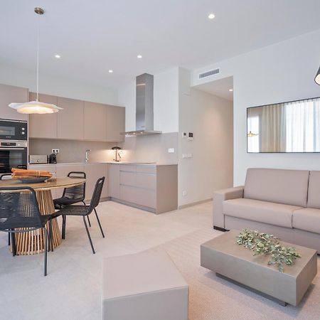 Sitges Spaces Garden Condo-2 Bedrooms, 2 Bathrooms, Garden Terrace, Near Center, Sleeps Up To 6- Monthly Rentals Only المظهر الخارجي الصورة