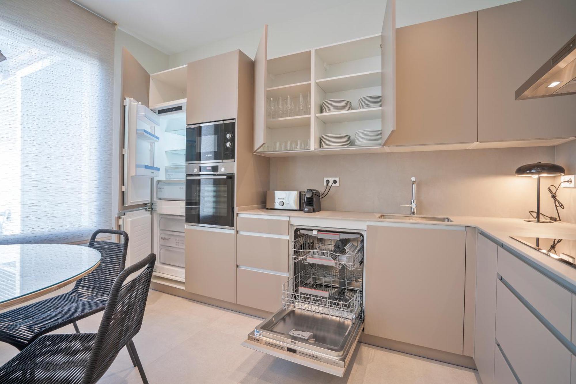 Sitges Spaces Garden Condo-2 Bedrooms, 2 Bathrooms, Garden Terrace, Near Center, Sleeps Up To 6- Monthly Rentals Only المظهر الخارجي الصورة